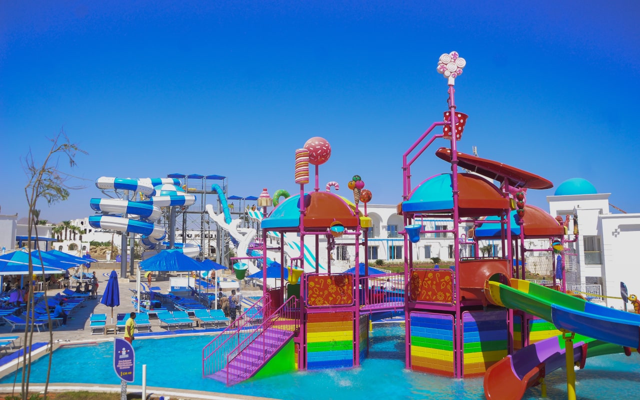 Albatros-Palace-Resort-apark-min