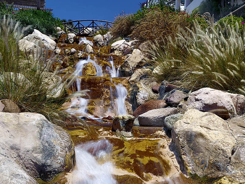 Hilton_Waterfalls_01021